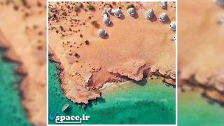 نمای کمپ ساحلی کپری - جزیره لارک (عکس از حسین مشهدی زاده)